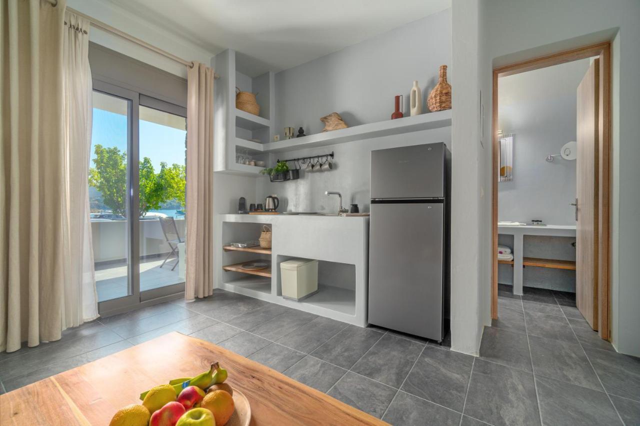 La Perla Suites Agioi Apostoloi  Ngoại thất bức ảnh