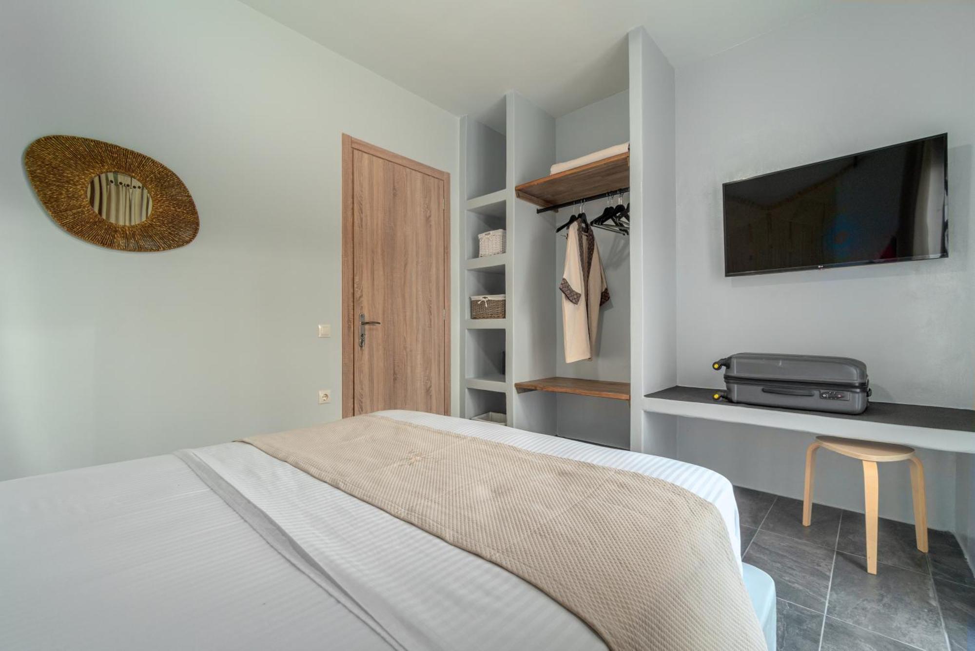 La Perla Suites Agioi Apostoloi  Ngoại thất bức ảnh